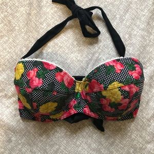 Retro polka dot floral bikini top